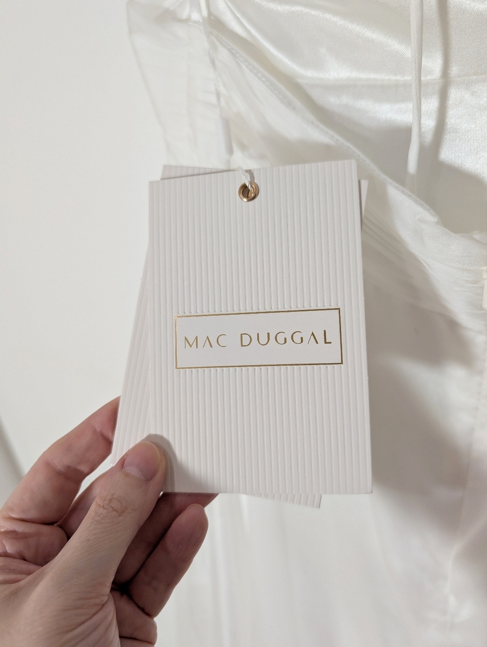 Mac Duggal 68113 White Plunge Ostrich Feather A-Line Corset Back Gown 6 NWT - Picture 9 of 14